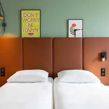 Ibis Centre Gare Sud 3*